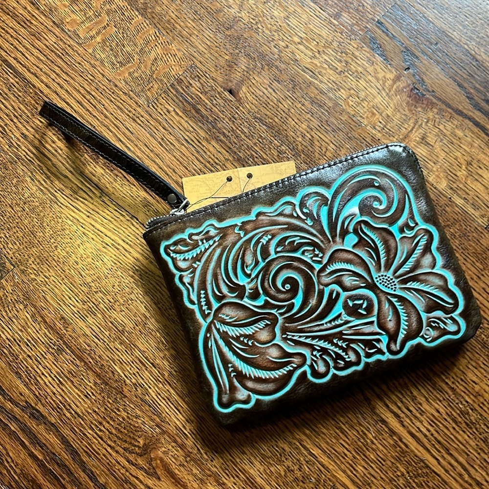 NWT Patricia Nash Turquoise Tooled Cassini Clutch Wristlet